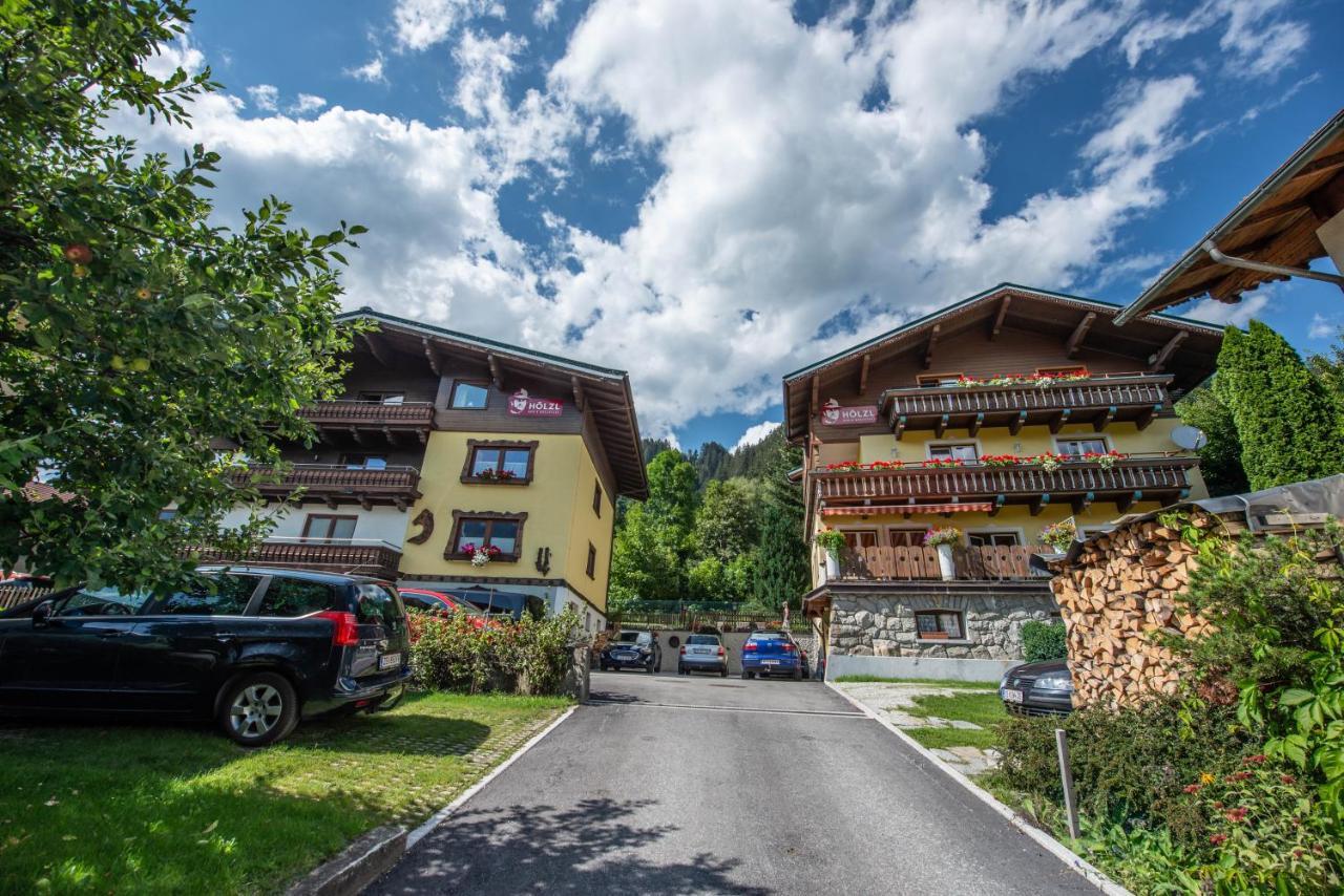 Hoelzl Bed & Breakfast Neukirchen am Großvenediger 외부 사진