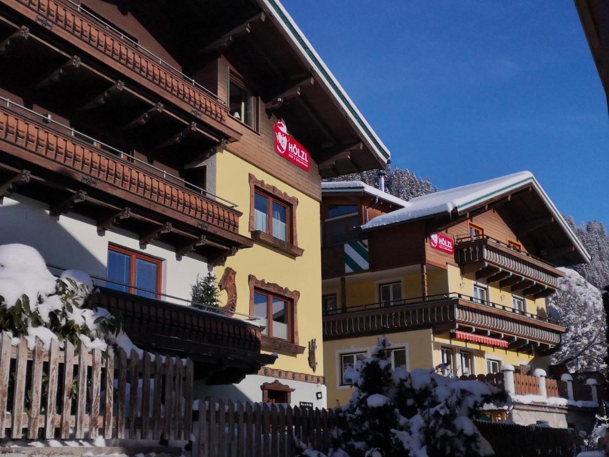 Hoelzl Bed & Breakfast Neukirchen am Großvenediger 외부 사진