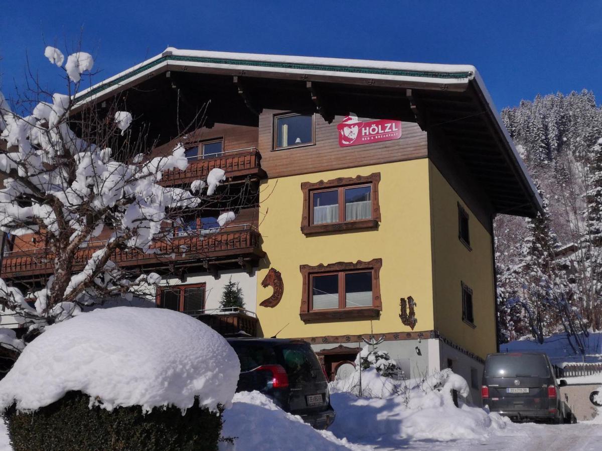 Hoelzl Bed & Breakfast Neukirchen am Großvenediger 외부 사진
