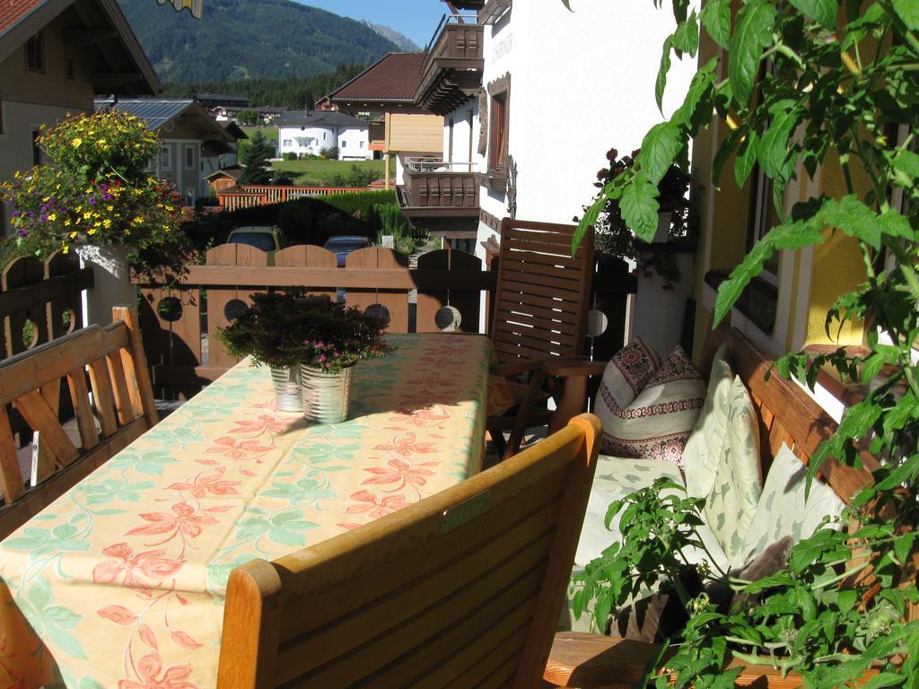 Hoelzl Bed & Breakfast Neukirchen am Großvenediger 외부 사진