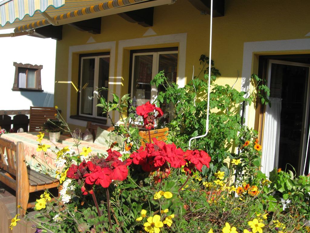 Hoelzl Bed & Breakfast Neukirchen am Großvenediger 외부 사진
