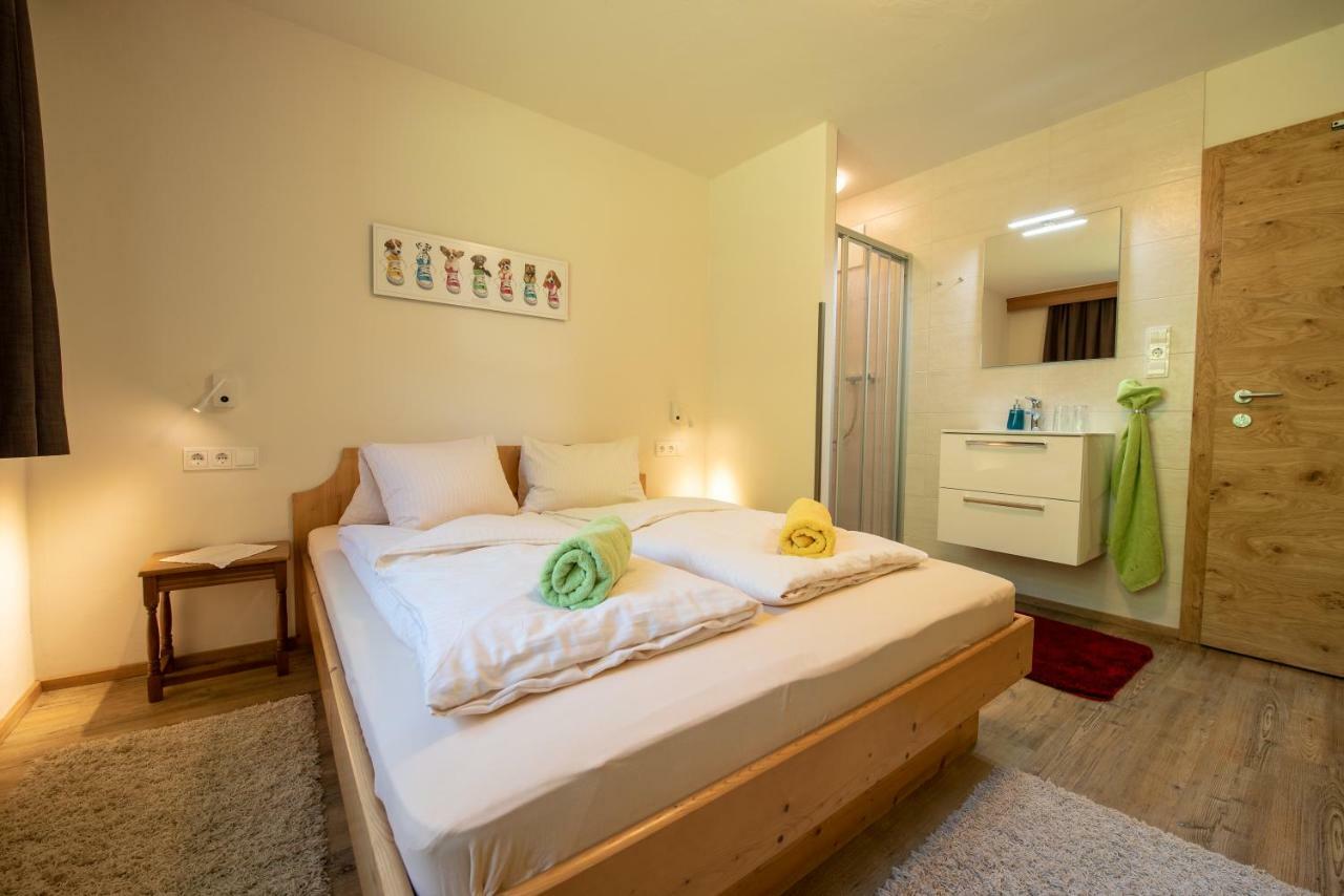 Hoelzl Bed & Breakfast Neukirchen am Großvenediger 외부 사진